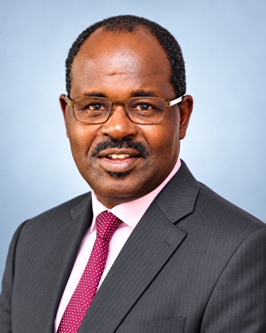Portrait of Dr Habil Olaka, Founder and Managing Partner
